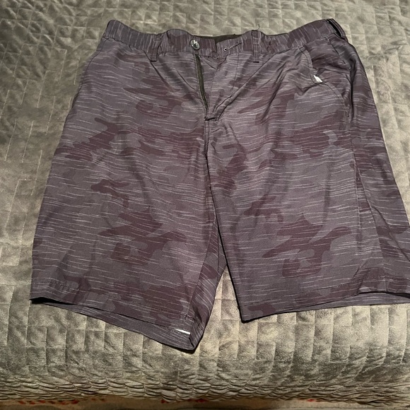 Camo Hybrid Shorts - Picture 1 of 4
